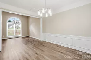 7711 Taymouth Ln, Charlotte, NC 28269 - Photo 10