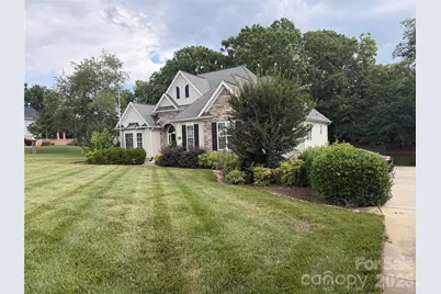 131 S Gibbs Road, Mooresville, NC 28117 - Photo 2