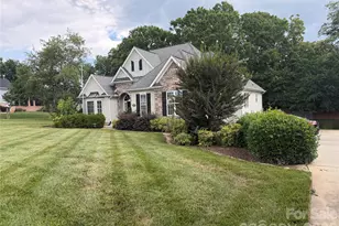 131 S Gibbs Rd, Mooresville, NC 28117 - Photo 2