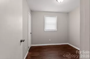 9 Delores St, Greenville, SC 29605 - Photo 24