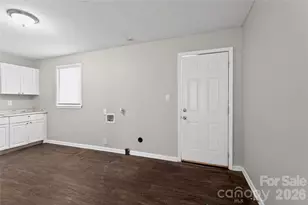 9 Delores St, Greenville, SC 29605 - Photo 26