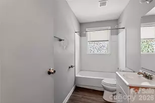 9 Delores St, Greenville, SC 29605 - Photo 24