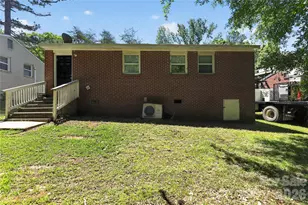 9 Delores St, Greenville, SC 29605 - Photo 6