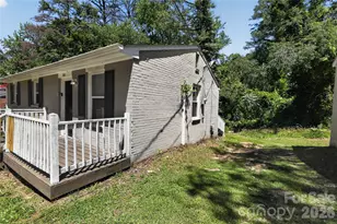 9 Delores St, Greenville, SC 29605 - Photo 2