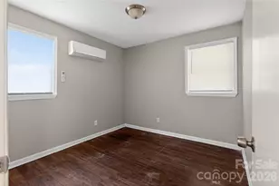 9 Delores St, Greenville, SC 29605 - Photo 14