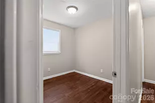 9 Delores St, Greenville, SC 29605 - Photo 16
