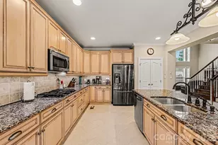 3124 Grandeur Rd, Charlotte, NC 28269 - Photo 12