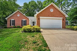 1545 Bear Mountain Rd, Charlotte, NC 28214 - Photo 1