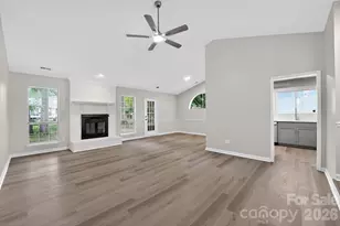 1545 Bear Mountain Rd, Charlotte, NC 28214 - Photo 4