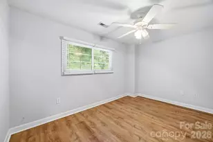 1215 Green Oaks Ln, Charlotte, NC 28205 - Photo 18