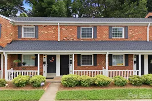 1215 Green Oaks Ln, Charlotte, NC 28205 - Photo 4