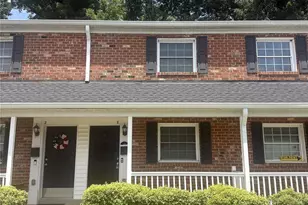 1215 Green Oaks Ln, Charlotte, NC 28205 - Photo 1
