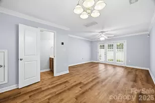 1215 Green Oaks Ln, Charlotte, NC 28205 - Photo 10