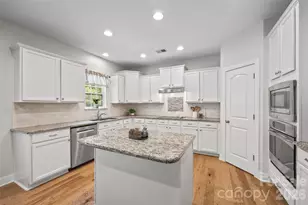 16846 Rudence Ct, Charlotte, NC 28278 - Photo 16