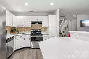 8406 Southgate Commons Dr, Charlotte, NC 28277 - Photo 10