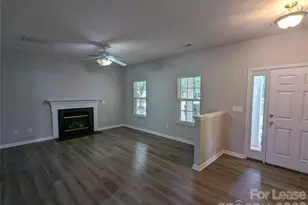 11204 Heritage Green Dr, Cornelius, NC 28031 - Photo 4