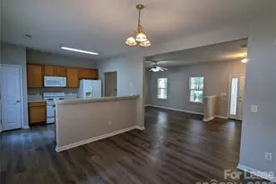 11204 Heritage Green Dr, Cornelius, NC 28031 - Photo 2