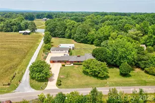 823 Botts Rd, Shelby, NC 28150 - Photo 2