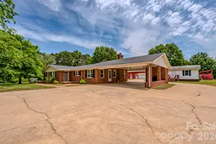 1241 County Line Rd, Rutherfordton, NC 28139 - Photo 2