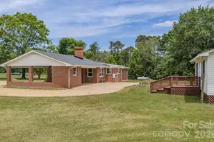 1241 County Line Rd, Rutherfordton, NC 28139 - Photo 4