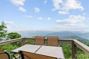 30 Club Villa Ct, Burnsville, NC 28714 - Photo 6