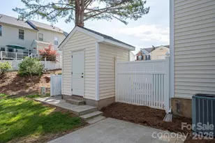 1091 Cramerton Village Dr, Cramerton, NC 28032 - Photo 22