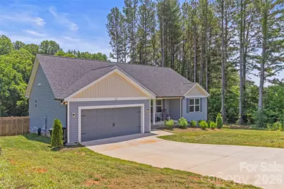 2412 Mintew Circle, Lincolnton, NC 28092 - Photo 2