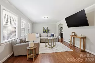 6621 Fairlawn Rd, Charlotte, NC 28215 - Photo 4