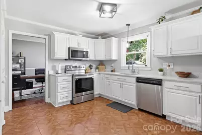 6621 Fair Lawn Road, Charlotte, NC 28215 - Photo 8