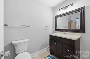 6621 Fairlawn Rd, Charlotte, NC 28215 - Photo 20
