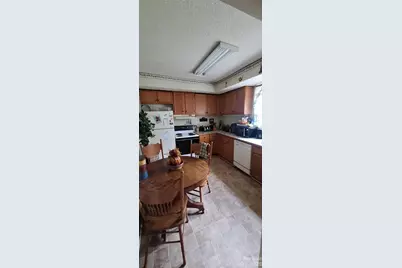 731 E Third Avenue, Gastonia, NC 28054 - Photo 6