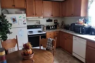 731 E 3rd Ave, Gastonia, NC 28054 - Photo 6