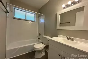 4928 Malibu Dr, Charlotte, NC 28215 - Photo 12