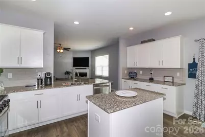124 Kingsway Drive, Mooresville, NC 28115 - Photo 12