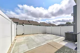 915 Emma Kate Ct, Lake Wylie, SC 29710 - Photo 28