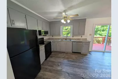 3822 Newhall Drive NW, Conover, NC 28613 - Photo 6