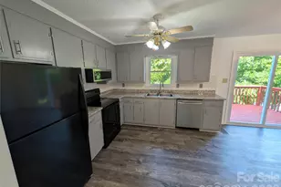 3822 Newhall Dr NW, Conover, NC 28613 - Photo 6
