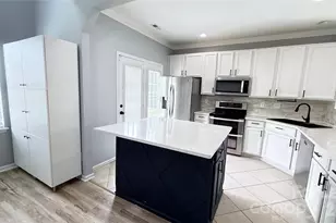 12116 Honor Guard Ave, Charlotte, NC 28277 - Photo 6