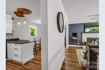 395 E Howard Street, Tryon, NC 28782 - Photo 6