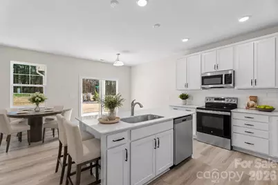 000 Suzanne Lane, Statesville, NC 28677 - Photo 2