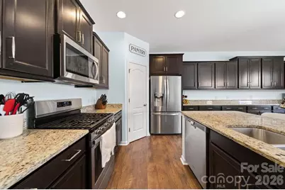 11033 Crane Creek Drive, Charlotte, NC 28278 - Photo 14