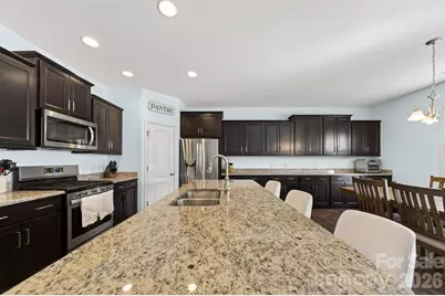 11033 Crane Creek Drive, Charlotte, NC 28278 - Photo 10