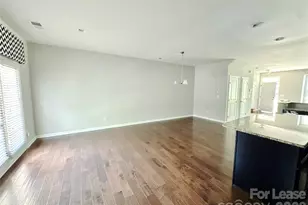 1935 Fleetwood Dr, Charlotte, NC 28208 - Photo 6