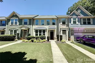 1935 Fleetwood Dr, Charlotte, NC 28208 - Photo 1