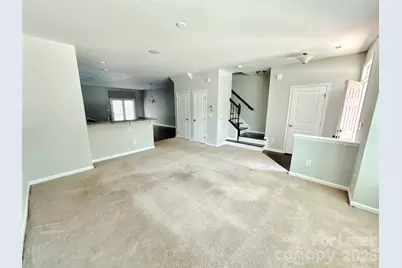 1935 Fleetwood Drive, Charlotte, NC 28208 - Photo 8