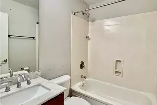 1207 Green Oaks Ln, Charlotte, NC 28205 - Photo 18
