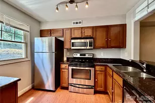 1207 Green Oaks Ln, Charlotte, NC 28205 - Photo 6