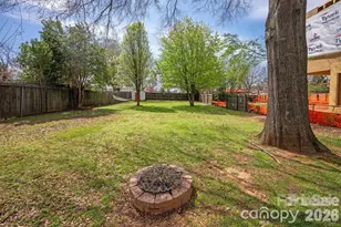 307 E Peterson Dr, Charlotte, NC 28203 - Photo 14
