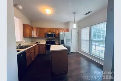 940 Tiger Lane, Charlotte, NC 28262 - Photo 2