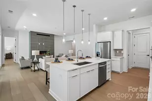 4213 Pinekirk Dr, Charlotte, NC 28269 - Photo 8